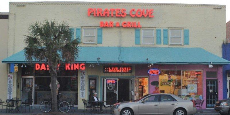 Pirate's Cove Lounge