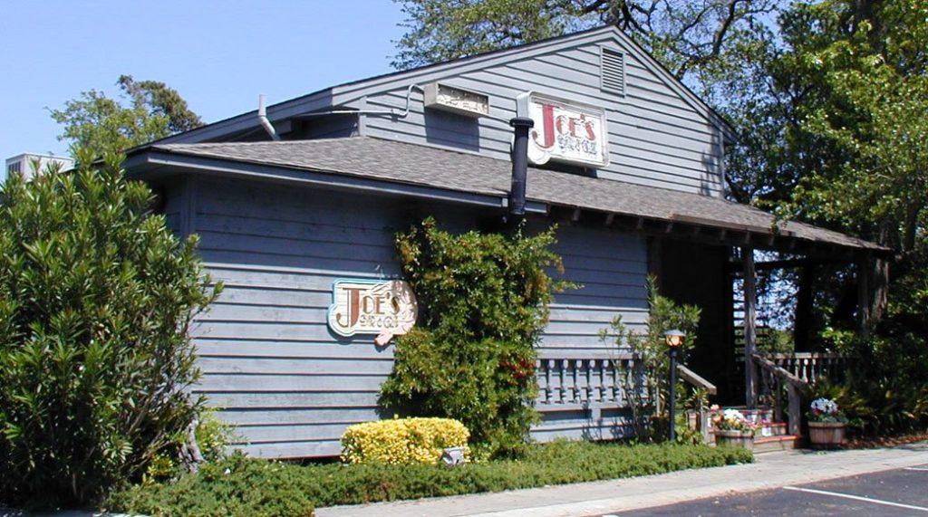 Joe's Bar and Grill