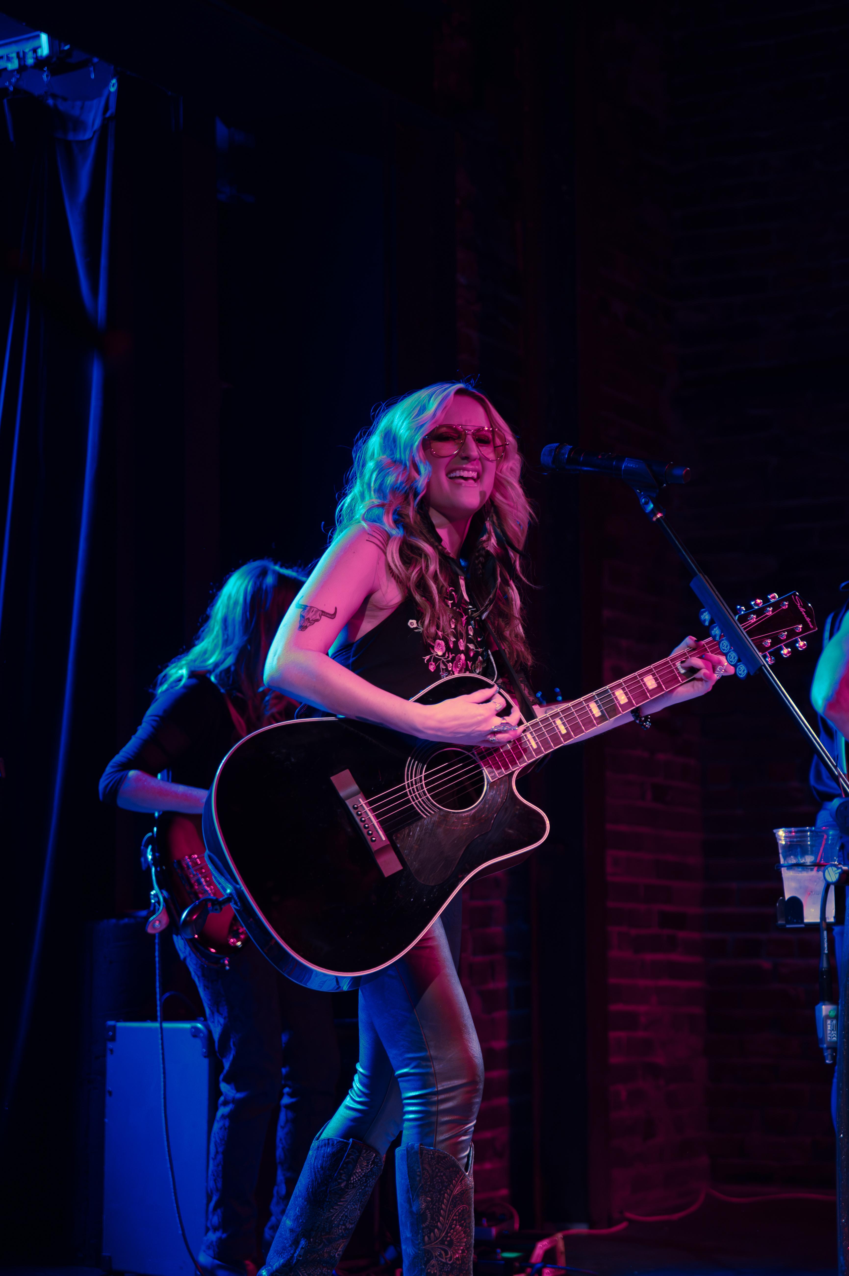 KC Johns Live at Vizionz Lounge